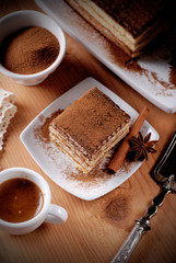 tiramisù fatto in casa, tradizionale dolce italiano