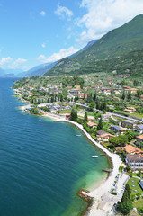 Fototapeta na wymiar Malcesine - piękna spokojna miejscowość nad jeziorem Garda, Włochy