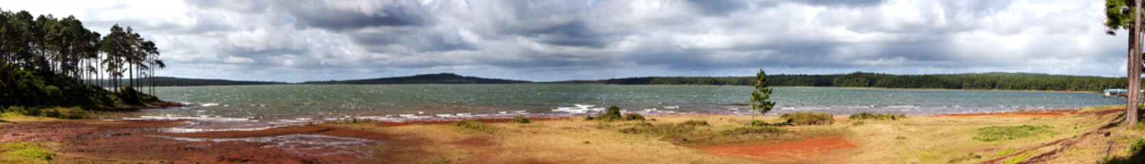 Mare-aux-Vacoas-panorama  largest water reservoir of Mauritius