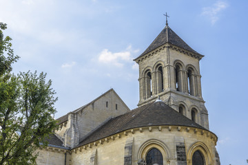 Fototapeta na wymiar Saint Pierre de Montmartre Church