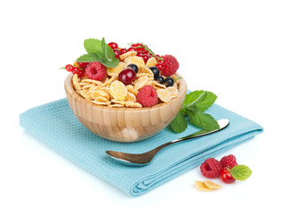 Fresh corn flakes with berries