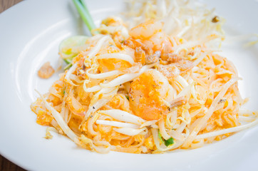 Pad thai