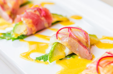 Sashimi avocado japanese food