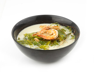 Coconut milk soup with shrimp and gnetum gnemon vegetable