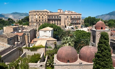 Fototapeten Normannischer Palast und Kuppeln von San Giovanni Eremiti in Palermo © Gandolfo Cannatella