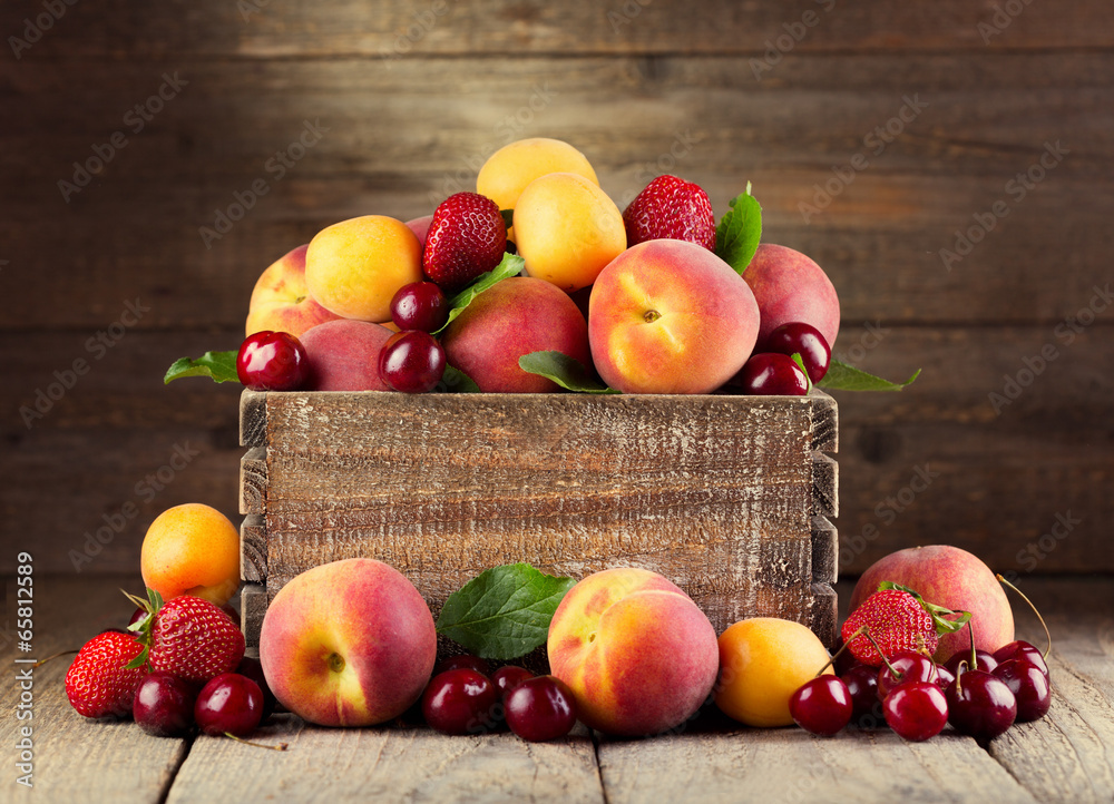 Wall mural fresh fruits and berries