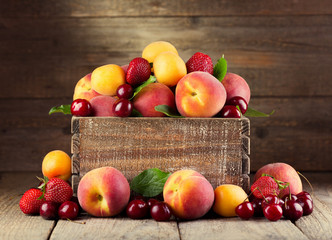 fresh fruits and berries