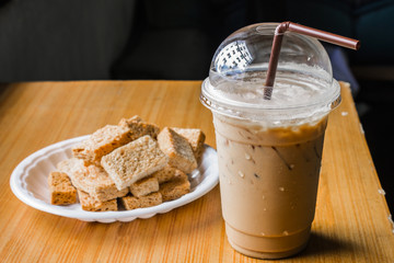 Ice coffee and crackers