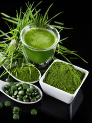 detox. young barley, chlorella superfood.