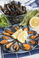 Mejillones al vapor con limón para la hora de comer