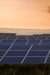 Power plant using renewable solar energy