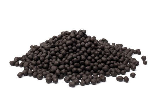 Naswar on white background