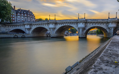 Fototapeta premium Pont Neuf at sunset in Paris, France