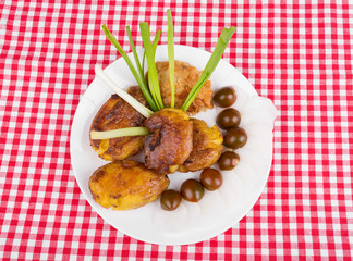 baked potato and minced chicken cutlet