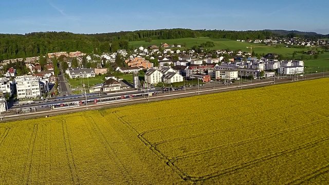 Flugaufnahme Eisenbahn SBB Zug