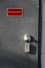 Alarmgesicherte Staht&uuml;r