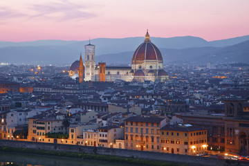 Fototapeta na wymiar Santa Maria del Fiore, the Florence at sunset