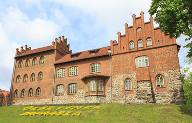 Fototapeta na wymiar The medieval castle in Olsztynek, Poland - today a school