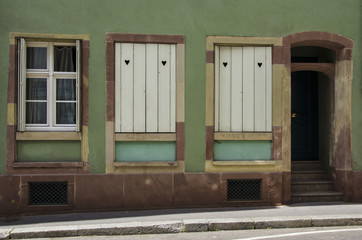 Obraz na płótnie Canvas fenêtres et portes