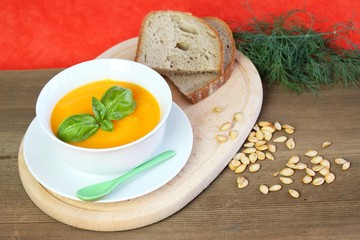 Pumpkin soup, seeds, bread