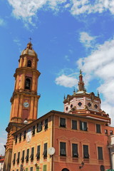 Fototapeta na wymiar Torre Civica und Santo Stefano
