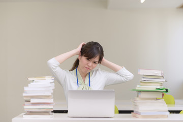 忙しいビジネスウーマン