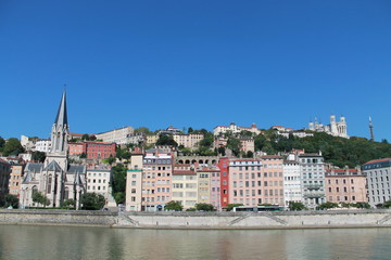 Fototapeta na wymiar Quais de Saône à Lyon (France)