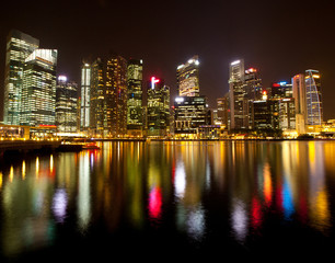 Fototapeta na wymiar A view of Singapore business district Marina Bay.