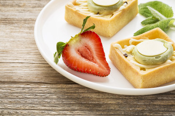 dessert - tarts with strawberry