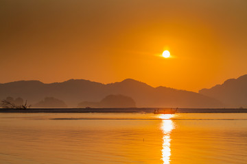 Fototapeta na wymiar sunset over the sea ,krabi Thailand