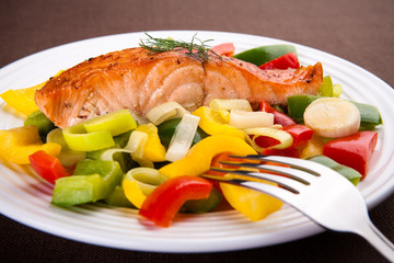 Grilled salmon and vegetables