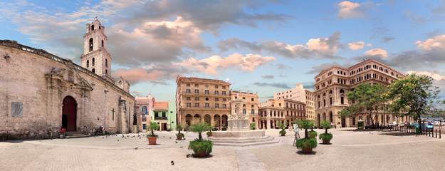 Plaza San Francisco de Asis, Cuba