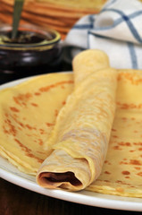 Crêpe roulée à la confiture