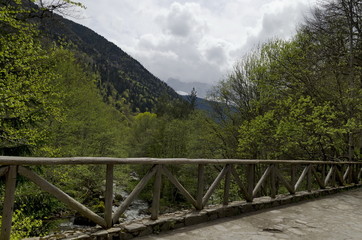 Fototapeta na wymiar Beautiful view to Rila mountain from one bridge