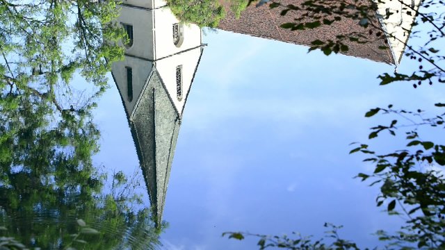Blautopf mit Spiegelung der Klosterkirche