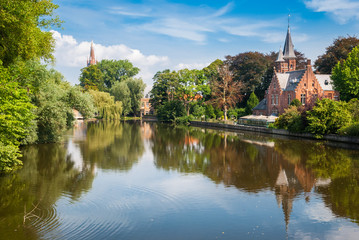 Fototapeta premium Brugia, Belgia, jezioro Minnewater