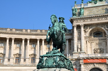 Fototapeta na wymiar Hofburg Palace and the statue of Emperor Joseph II