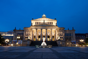 Fototapeta premium Konzerthaus Berlin in Gendarmenmarkt