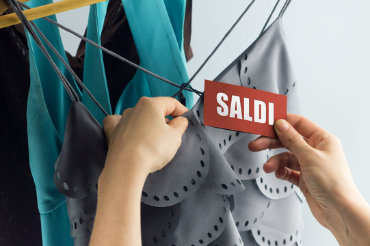 saldi with woman hand