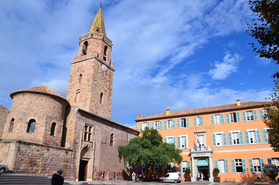 Cath&eacute;drale Saint L&eacute;once, Fr&eacute;jus