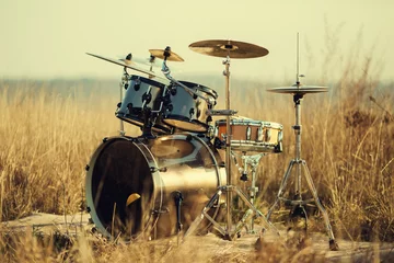 Selbstklebende Fototapete Foto des Tages Schlagzeug an frischer Luft