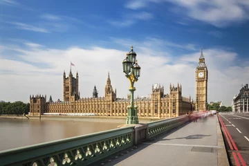 Foto auf Acrylglas Häuser des Parlaments Langzeitbelichtung © IndustryAndTravel