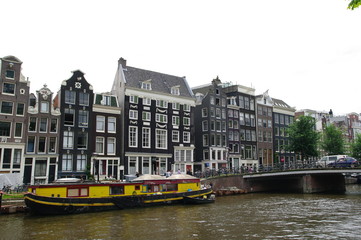 Naklejka premium Gracht in Amsterdam 1