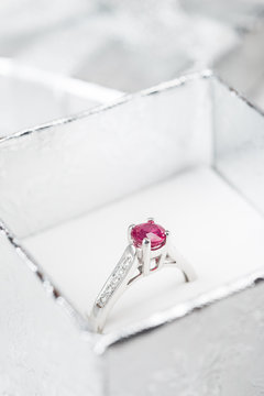 Engagement ring with gem in a box