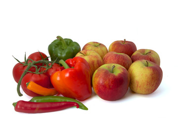 Fototapeta na wymiar Verschiedene Obst und Gemüse