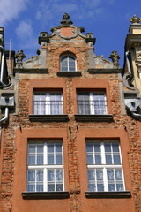 Czerwona kamienica © profit111