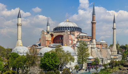 Fototapeta na wymiar Hagia Sophia in istanbul,Turkey