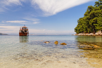 Fototapeta premium Ship in the sea
