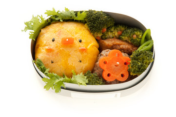ひよこモチーフの弁当 © usako