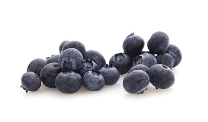 mirtilli sfondo bianco